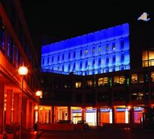 Costa Cruceros inauguró el Palazzo Costa Imagen del Palazzo Costa iluminado de noche